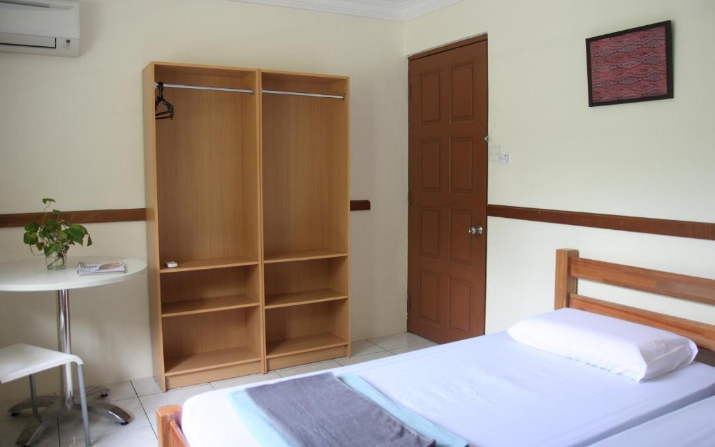 Morning Glory Guest House Кучинг Номер фото