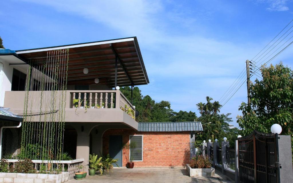Morning Glory Guest House Кучинг Экстерьер фото
