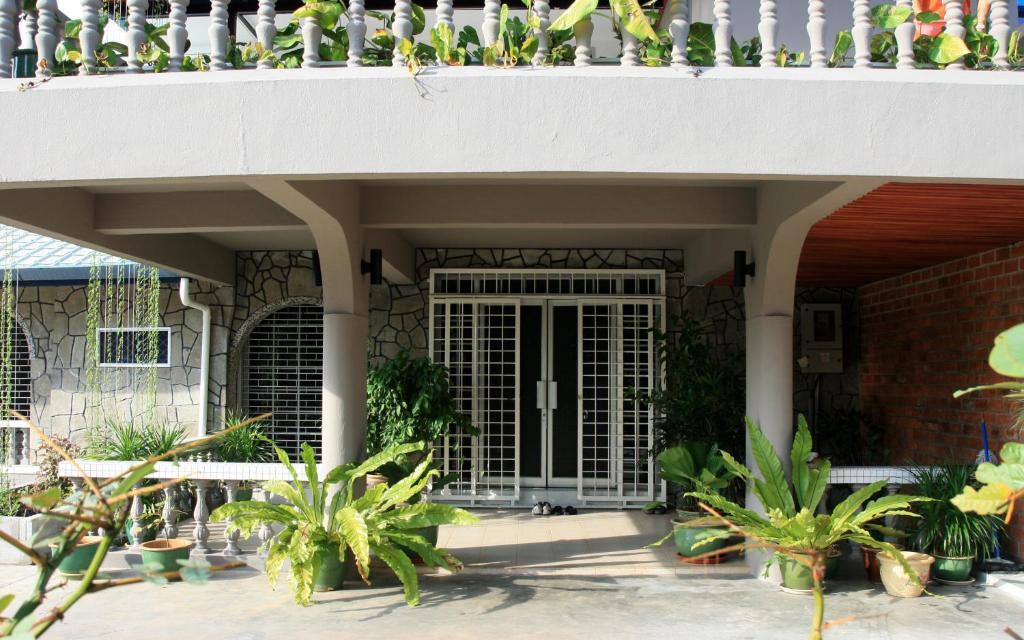 Morning Glory Guest House Кучинг Экстерьер фото